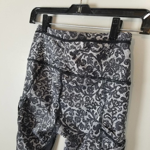Lululemon 17" crop mini cinder lace leggings, black and white - Picture 5 of 7